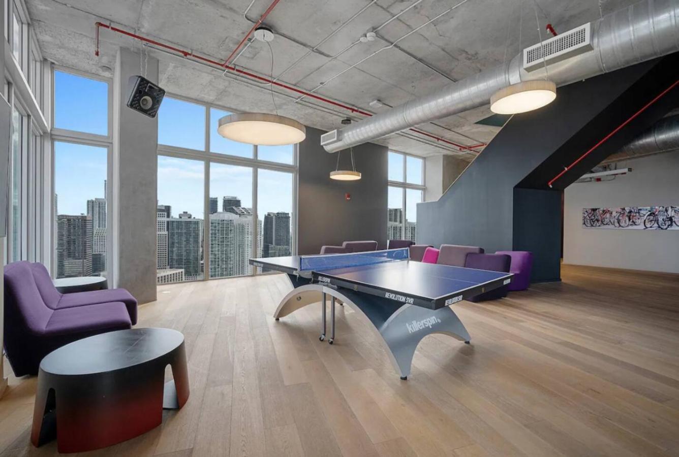 Luxury Loft 270 Views, Rooftop Pool, Parking Holiday home Miami