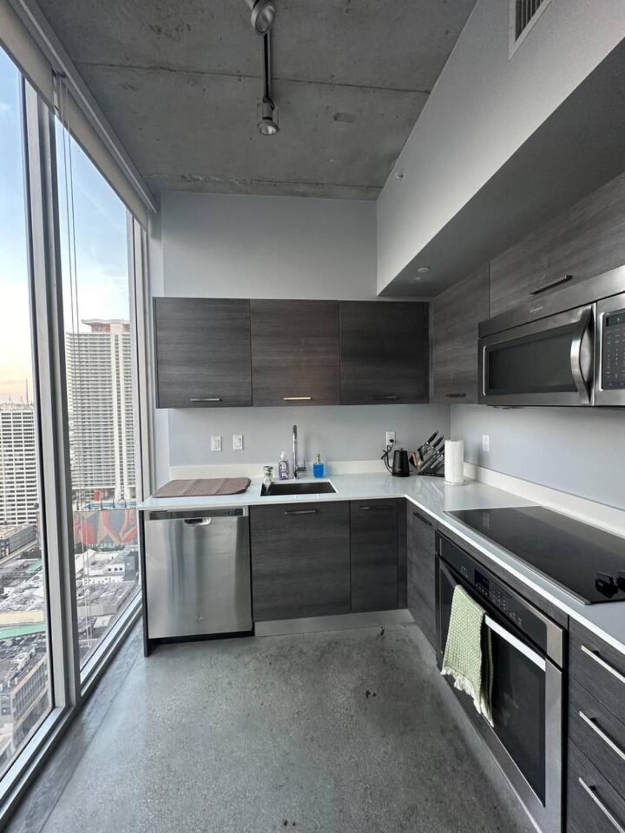 Luxury Loft 270 Views, Rooftop Pool, Parking Holiday home Miami